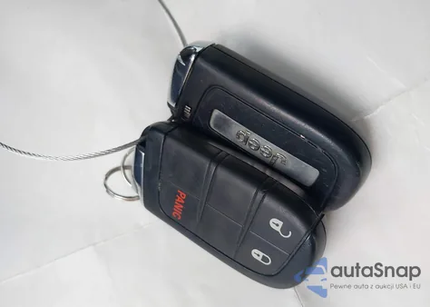 2024 Jeep Compass Latitude 4X4 from USA, damaged, VIN 3C4NJDBN4RT107846